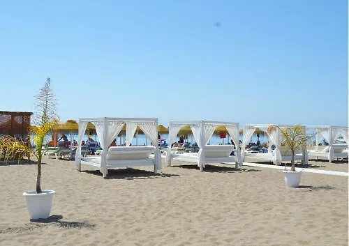 Hof Van Holland Carihuela Torremolinos Apartment